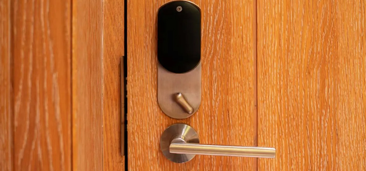 Automatic Locking Door Knob Albany